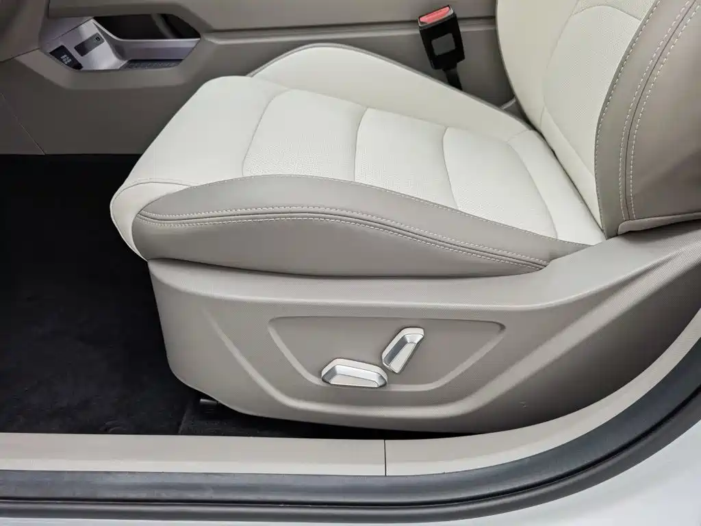 Geely Icon — миниатюра 20
