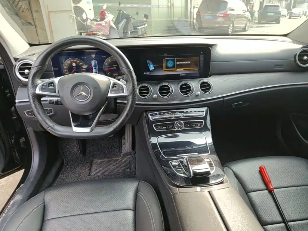 Mercedes-Benz E-Class E 2016 E 300 L Sport Fashion