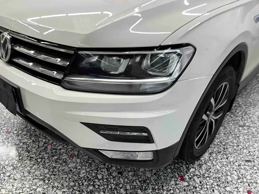 Volkswagen Tiguan L — миниатюра 4