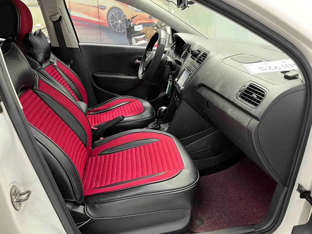Volkswagen Polo — миниатюра 12
