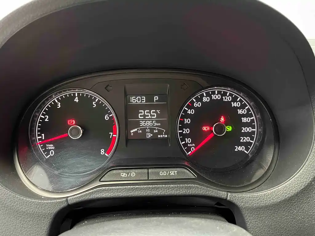 Volkswagen Polo — миниатюра 9