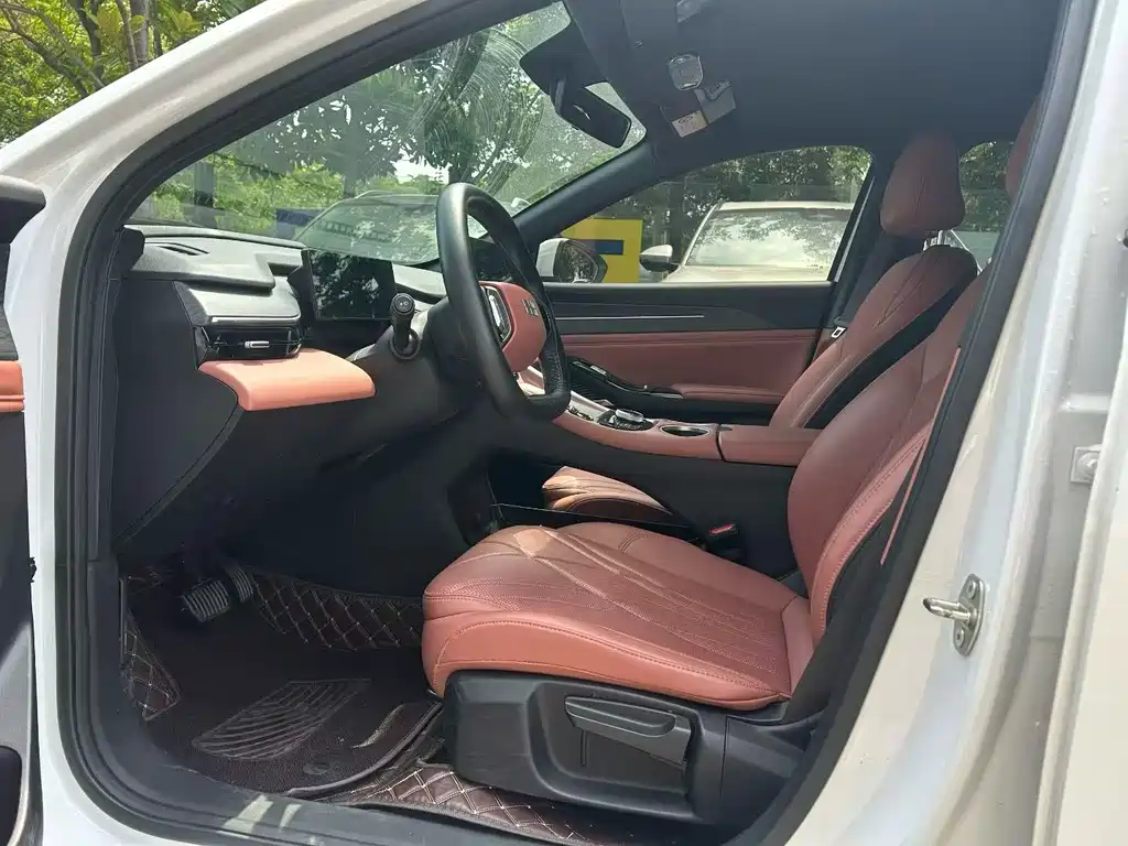 Geely Galaxy Galaxy L6 L6 2025 EM-i 140km