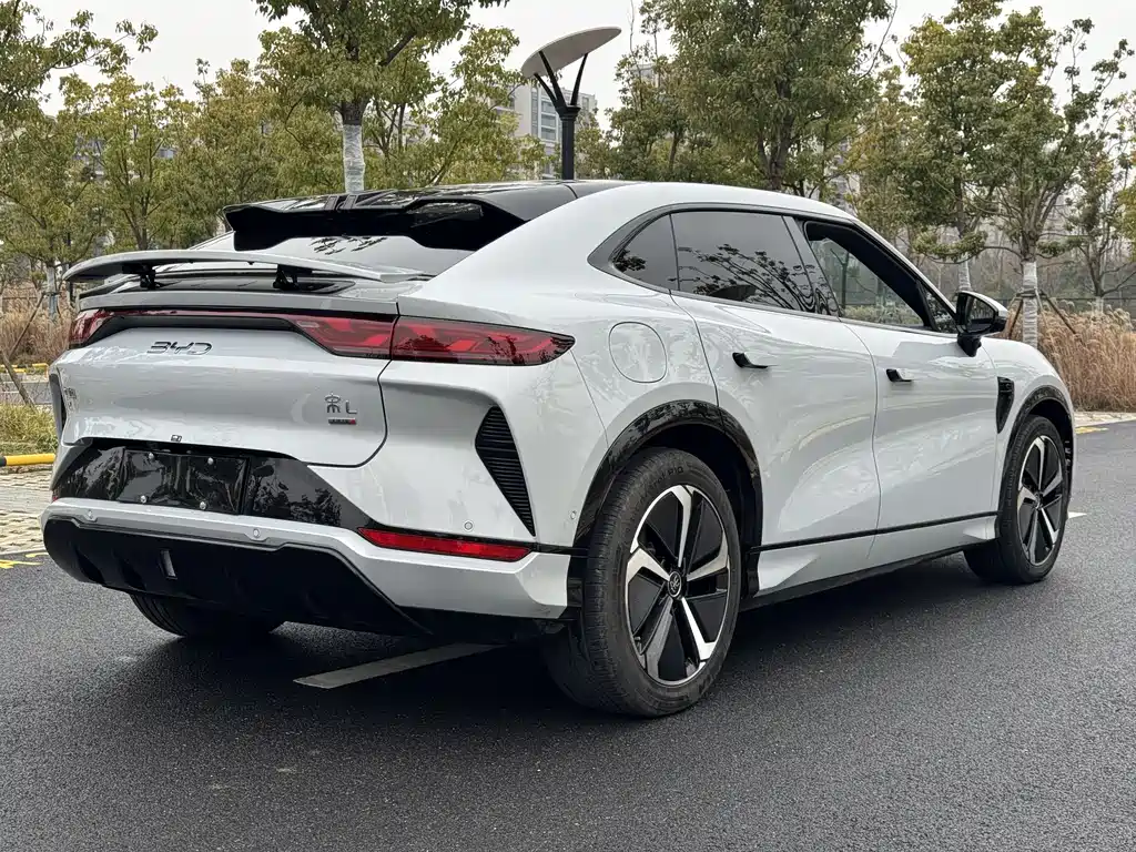 BYD SONG L EV