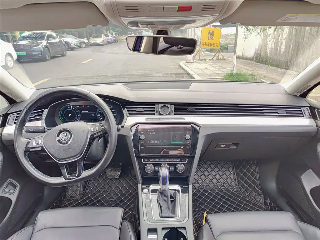 Volkswagen Viloran New Energy — миниатюра 10