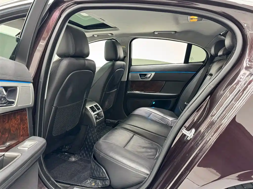 Jaguar XF 2013 XF 3.0 SC
