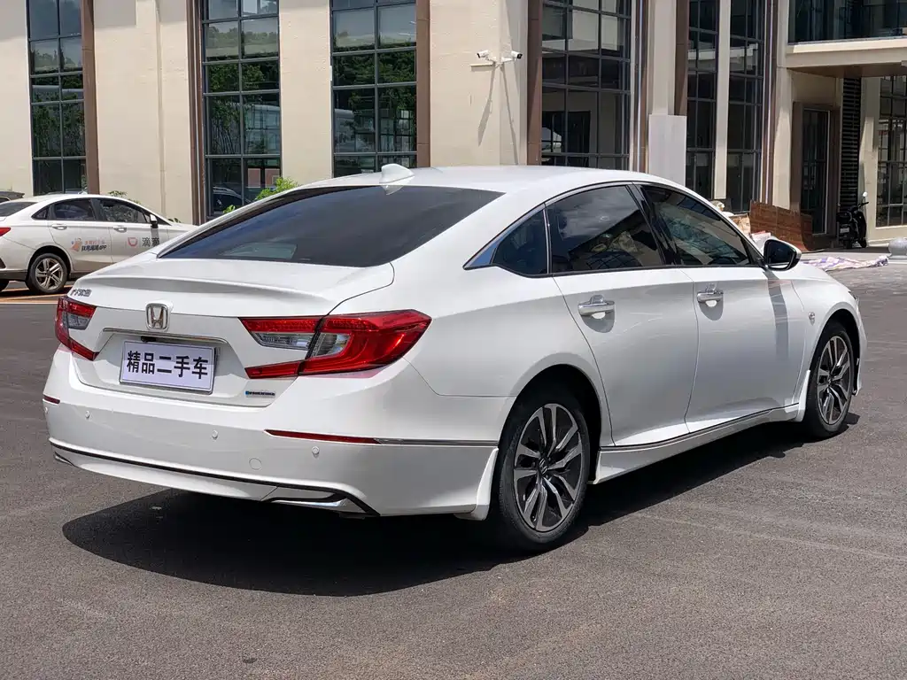 Honda Accord 2018 2.0L V