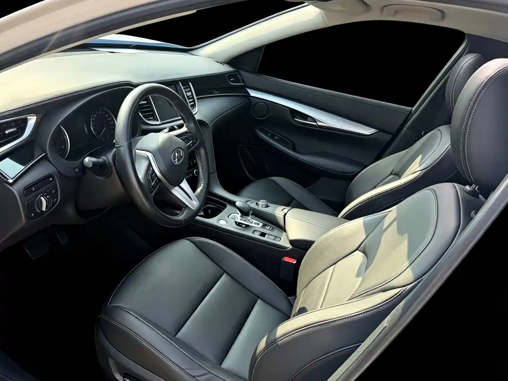 Infiniti QX50 — миниатюра 7