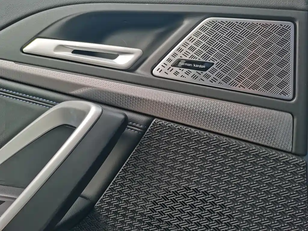 BMW M235L — миниатюра 24