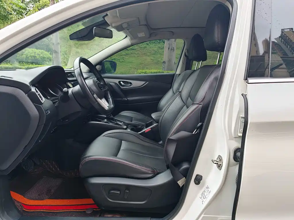 Nissan Qashqai 2021 2.0L CVT Luxury