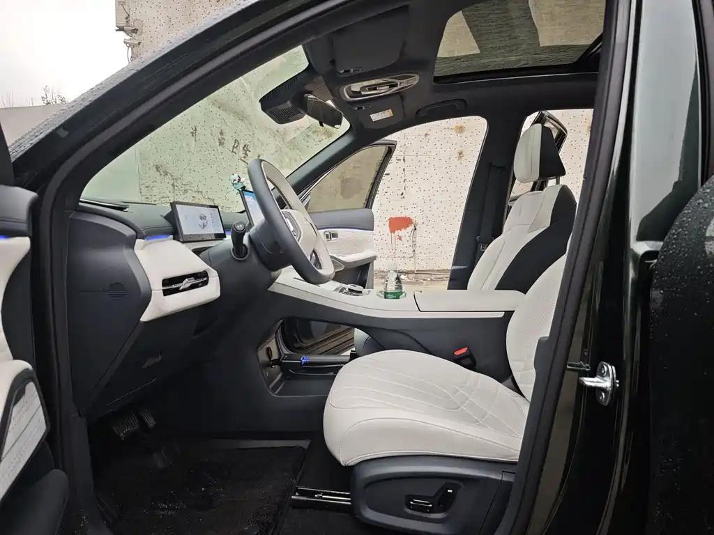 GEELY GALAXY GALAXY STARSHIP 7 EM I