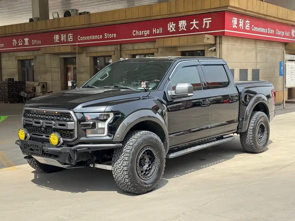 Ford F-150 Raptor 2018