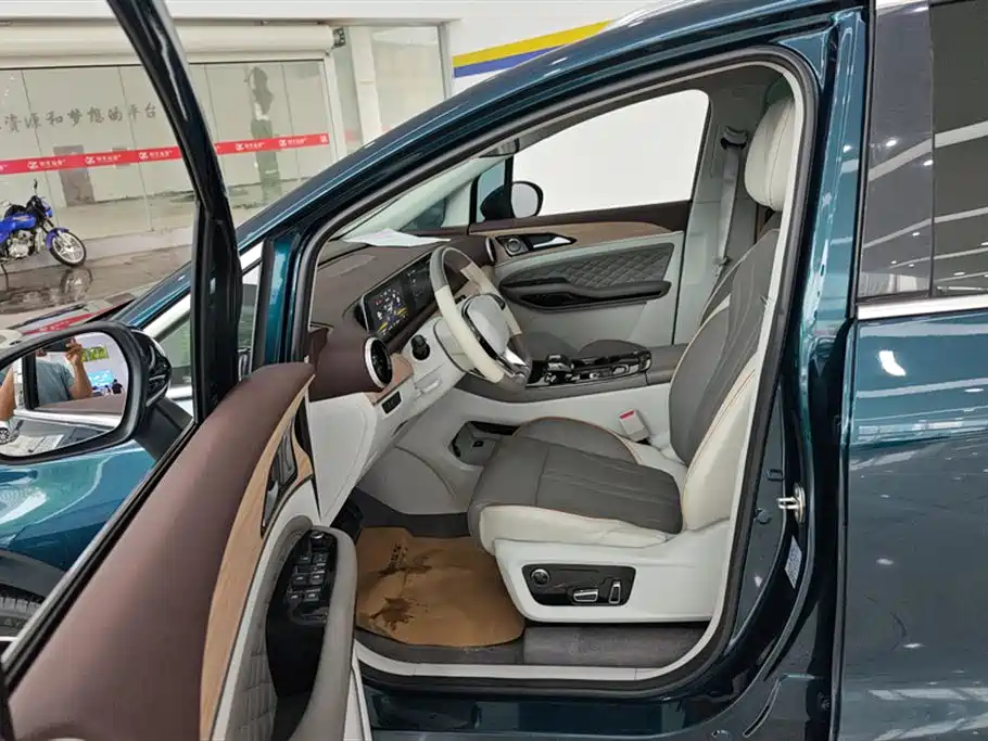 DONGFENG POPULAR YACHTS