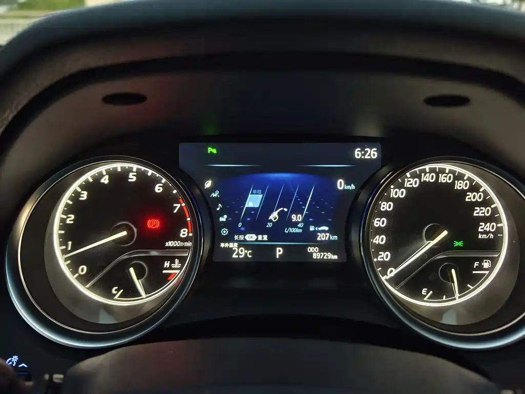 Toyota Camry — миниатюра 15