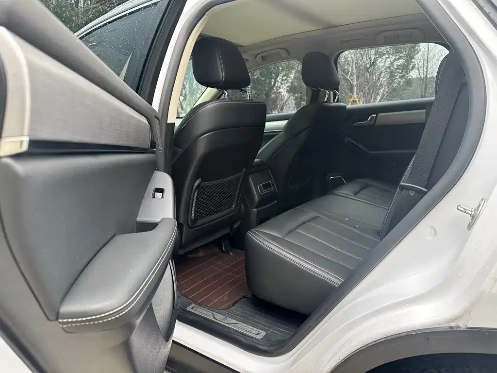 BYD Tang — миниатюра 8