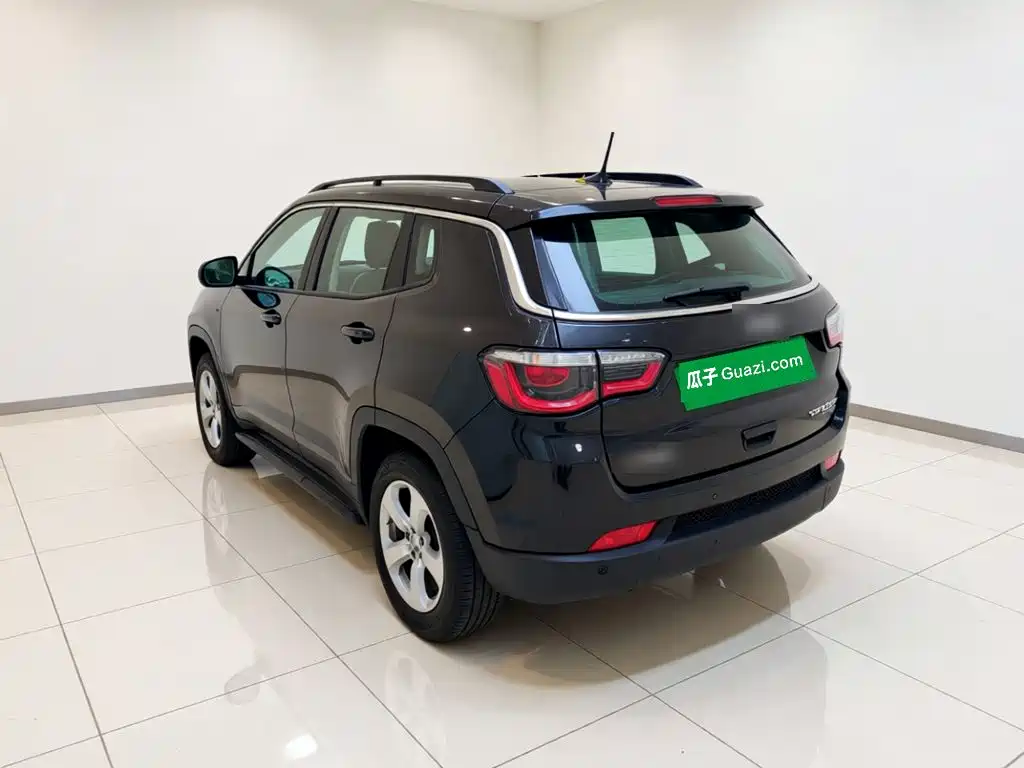 Jeep Compass — миниатюра 4