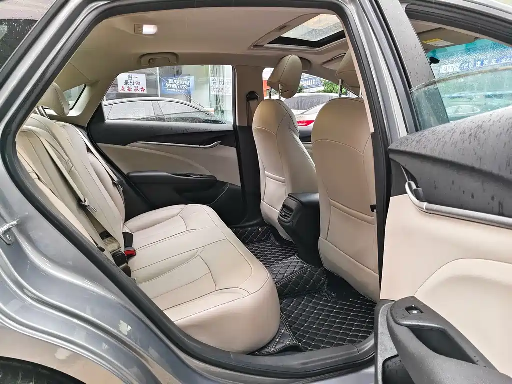 Buick Excelle — миниатюра 8
