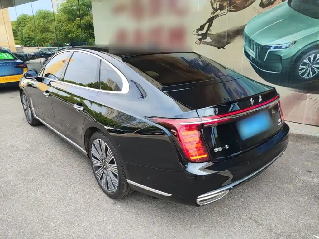 Hongqi H9 2025 2.0T Luxury 5 мест