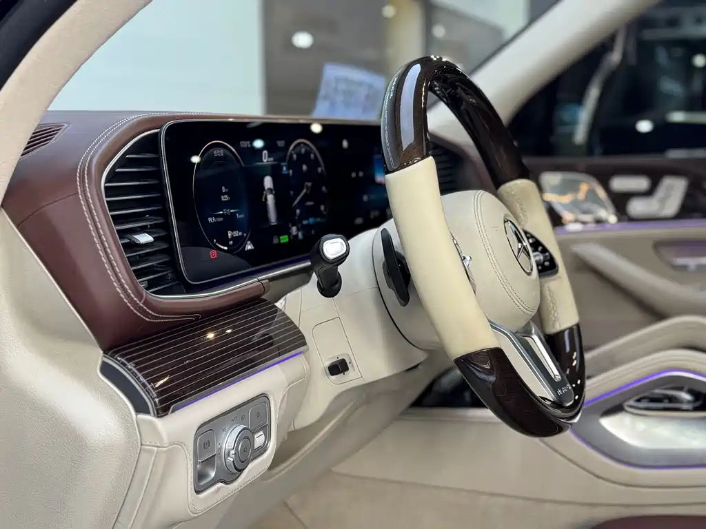 MERCEDES-BENZ MAYBACH GLS