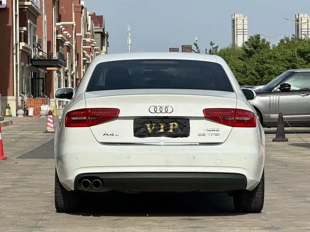 Audi A4L 2015 35 TFSI AT Comfort