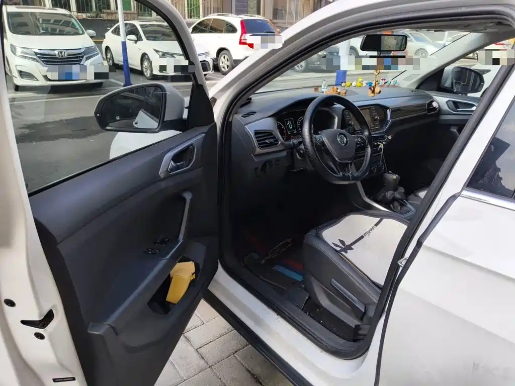 Volkswagen T-Cross — миниатюра 17