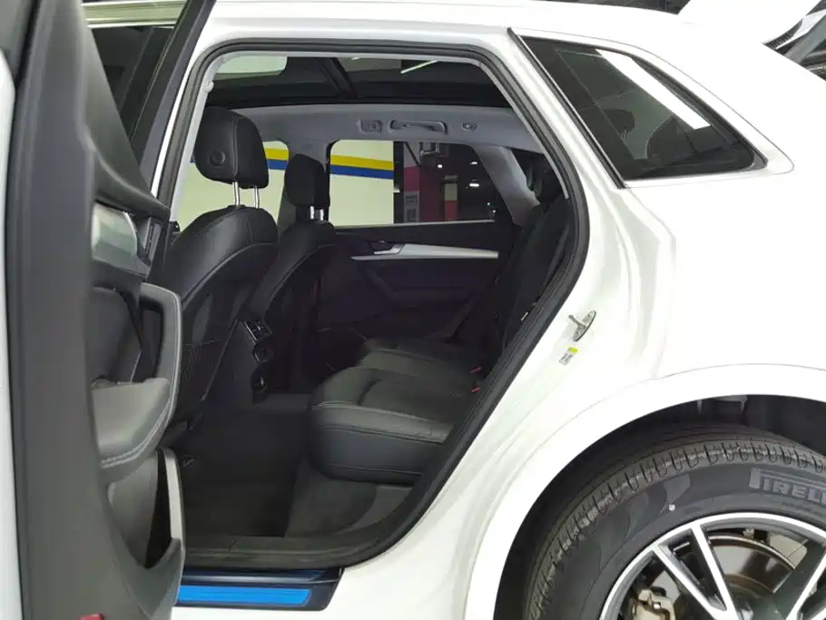 Audi Q5L — миниатюра 11