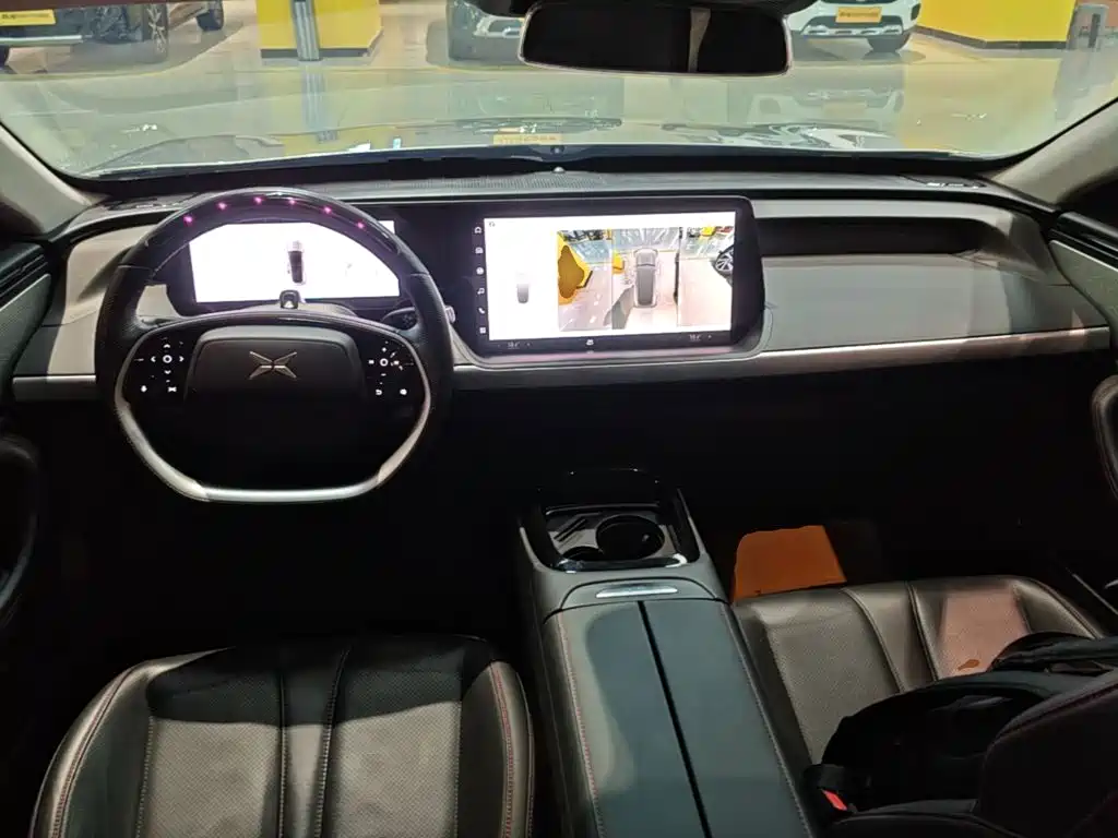 XPeng P7 — миниатюра 10