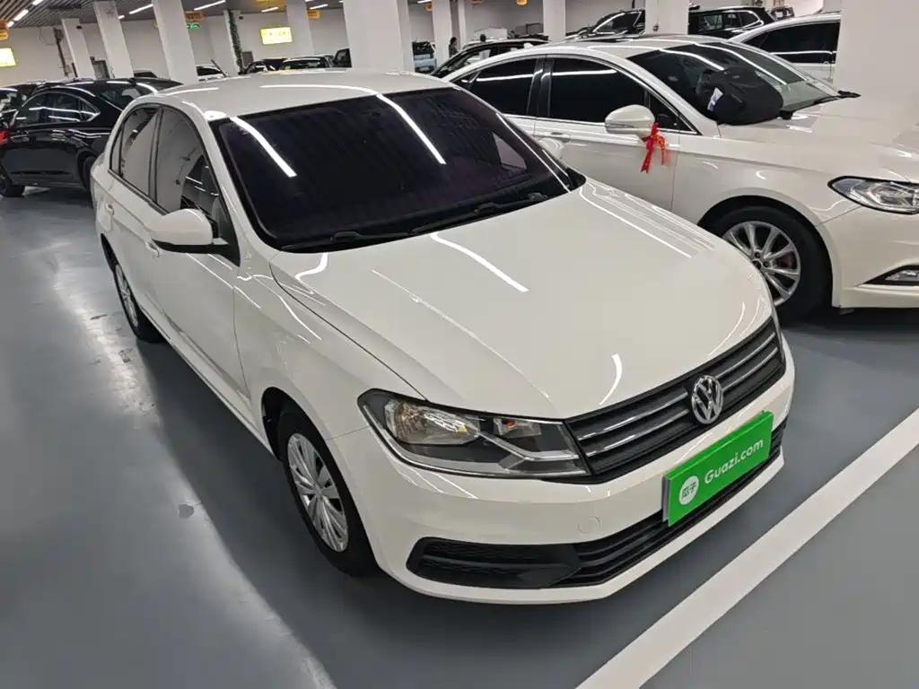 Volkswagen Santana — миниатюра 4