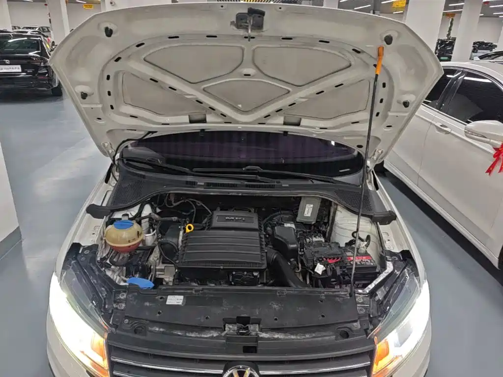Volkswagen Santana — миниатюра 20