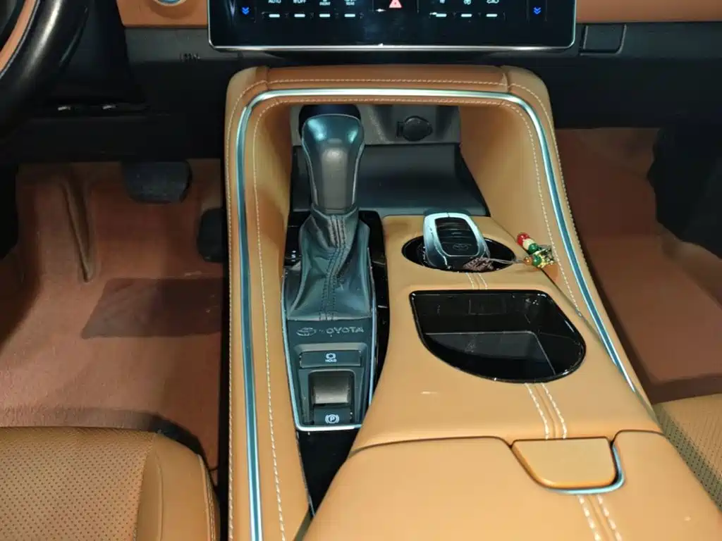 Toyota Avalon — миниатюра 14