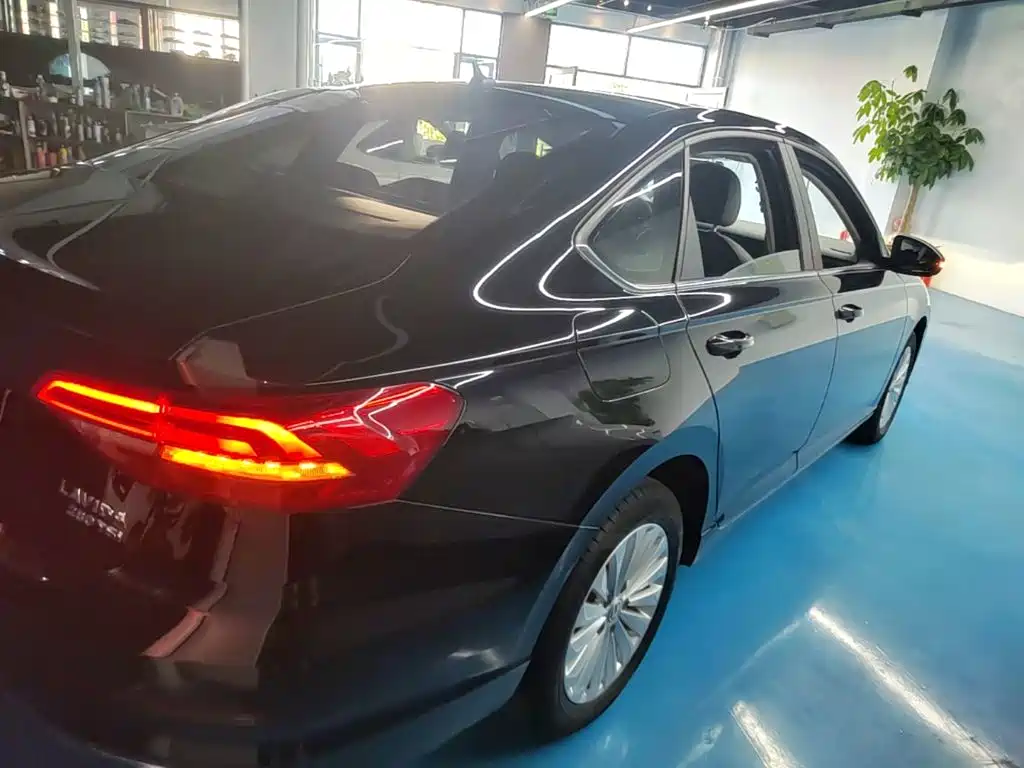 Volkswagen Lavida — миниатюра 7