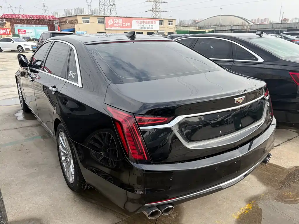 CADILLAC CT6