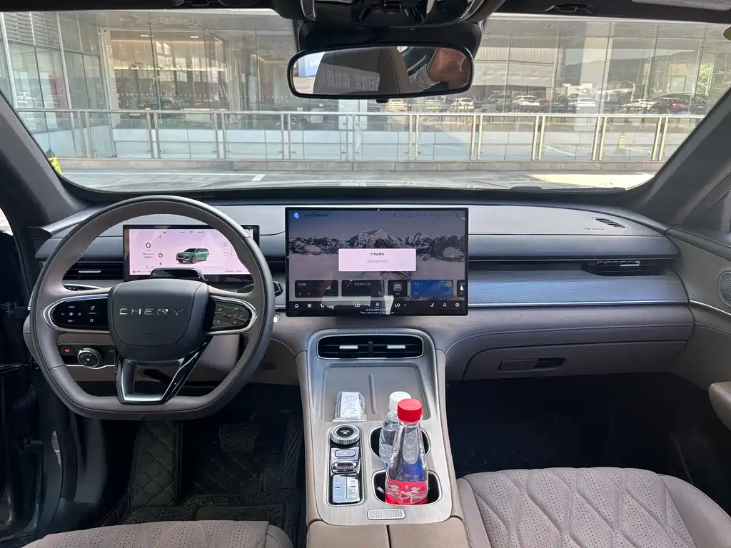 Chery 8 PLUS 2025 290TGDI DCT Luxury