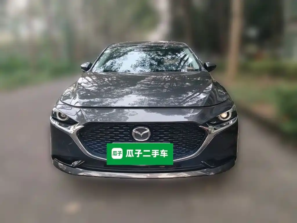 Mazda 3 Axela 2023 — фото 2