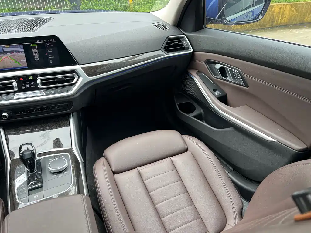 BMW 3 Series — миниатюра 8