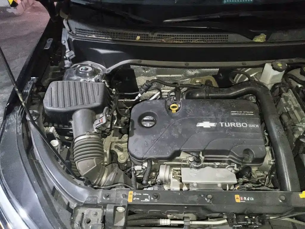 Chevrolet Equinox — миниатюра 19