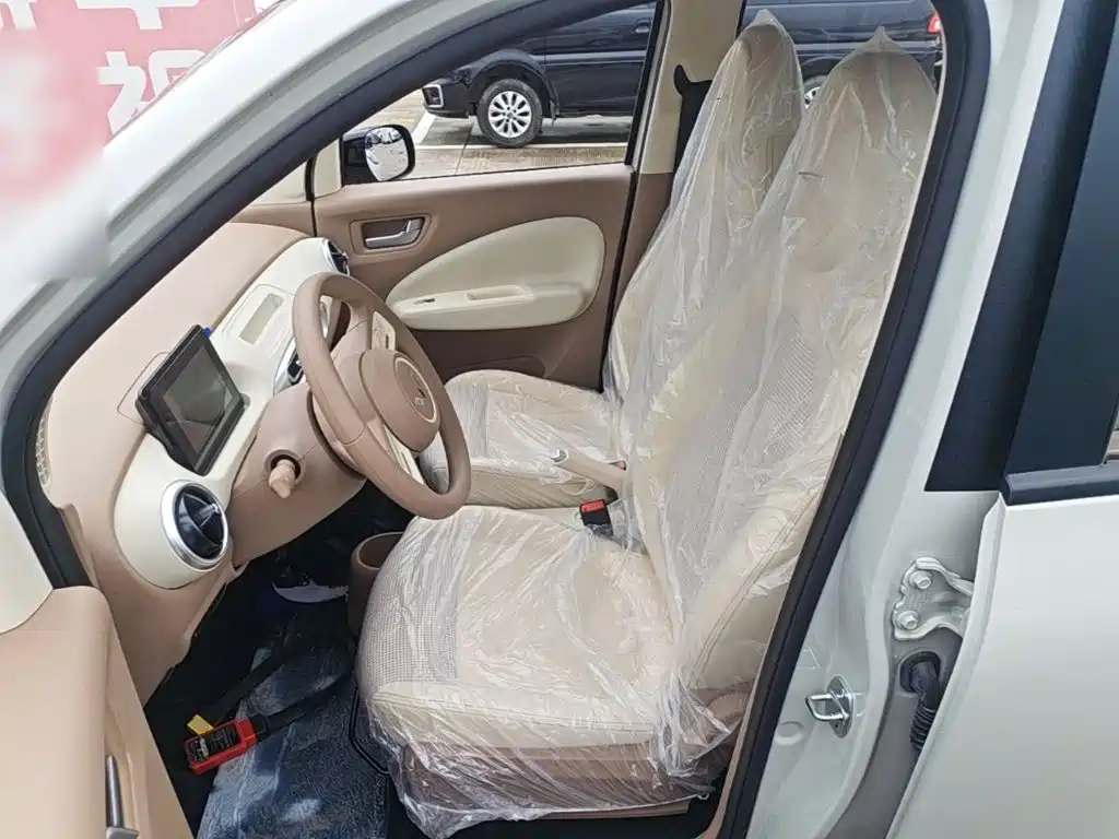 Wuling MINIEV — миниатюра 15