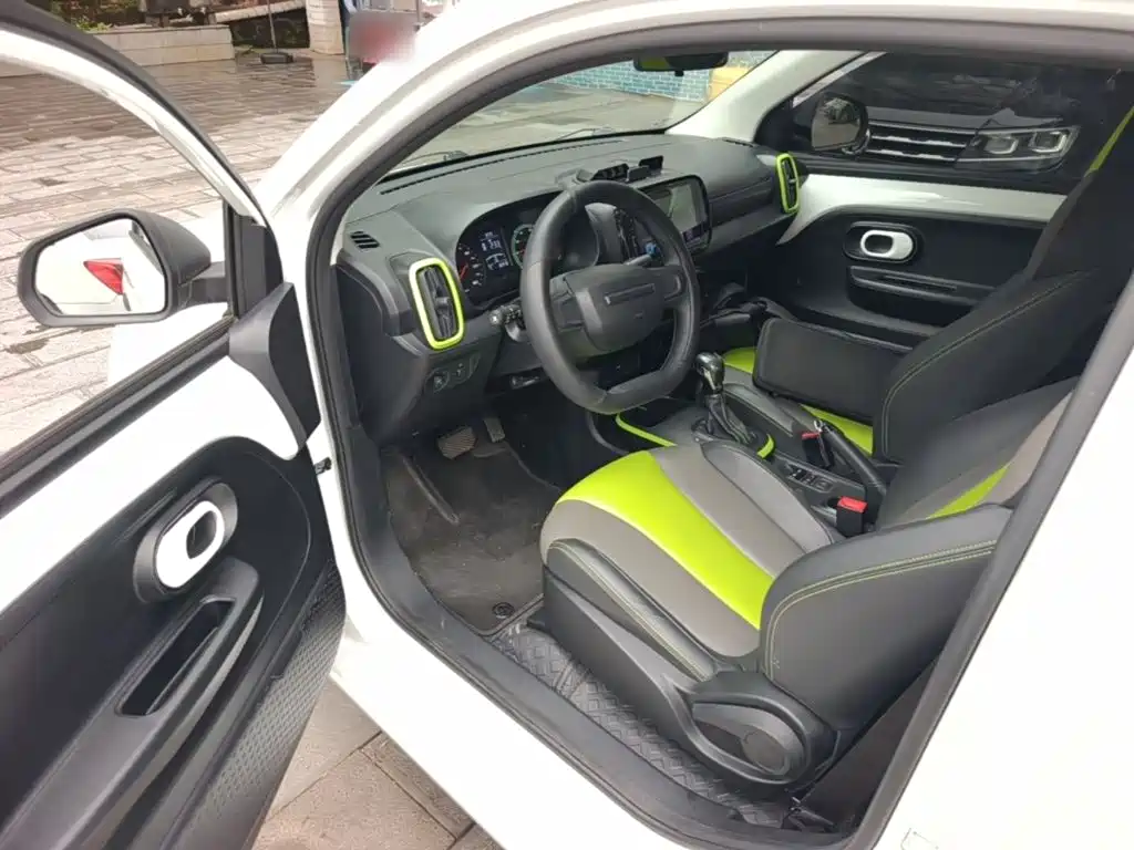 Roewe Clever — миниатюра 16