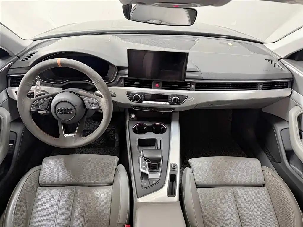 Audi A4L 2020 40 TFSI Luxury