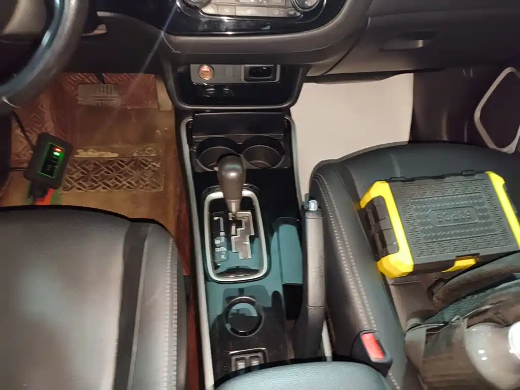 Mitsubishi Outlander — миниатюра 14