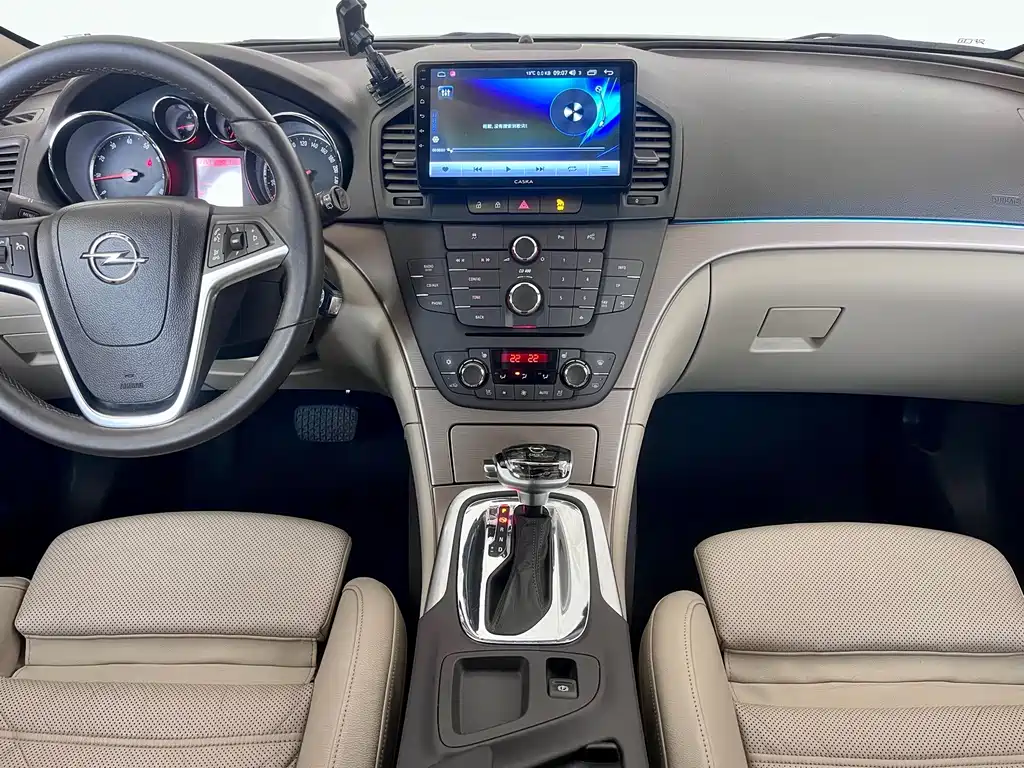 Opel Insignia — миниатюра 6