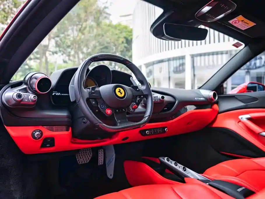 Ferrari F8 — миниатюра 3