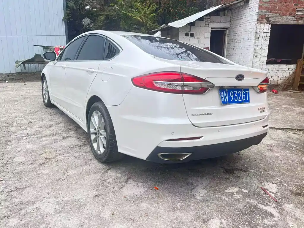Ford Mondeo 2020 EcoBoost 180 Fashion