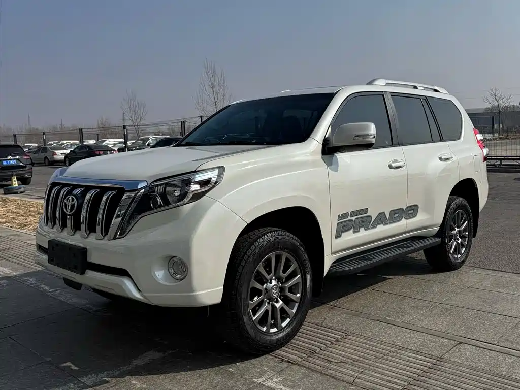 TOYOTA PRADO