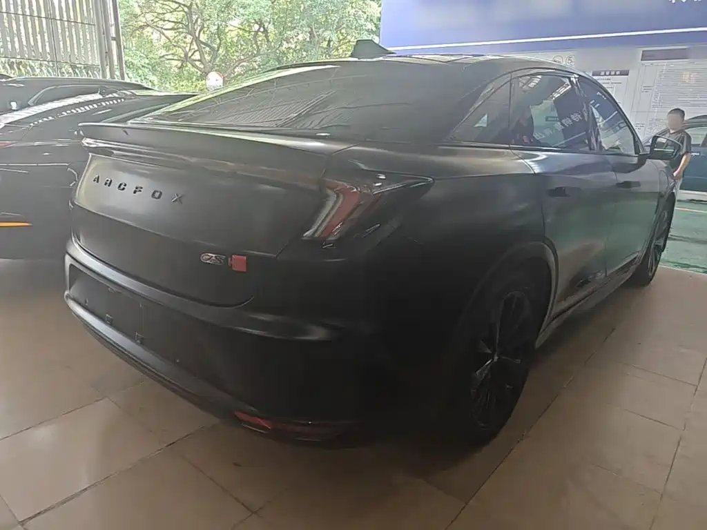 ARCFOX Alpha T — миниатюра 5