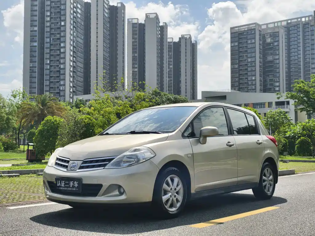 Nissan Tiida 2008 1.6L AT Fashion