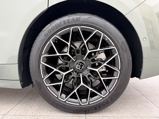 ZEEKR EXTREME KRYPTON 001