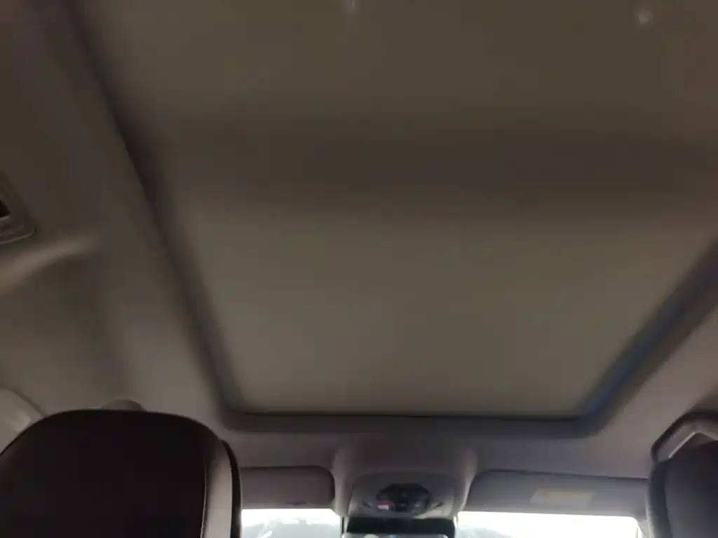 Chery Tiggo 8 PRO NEV — миниатюра 18