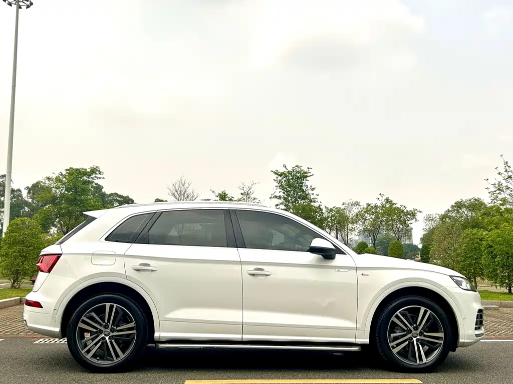 Audi Q5L 2020 45 TFSI Premium Sport