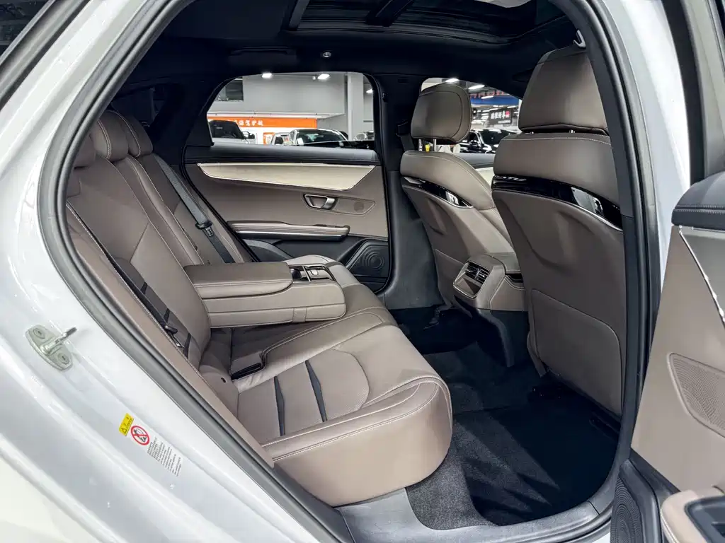 BYD Han — миниатюра 14