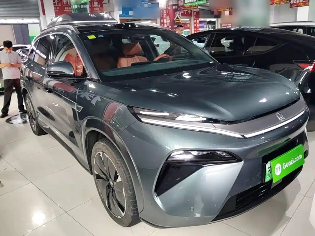 BYD Tang L L 2025 DM 175KM